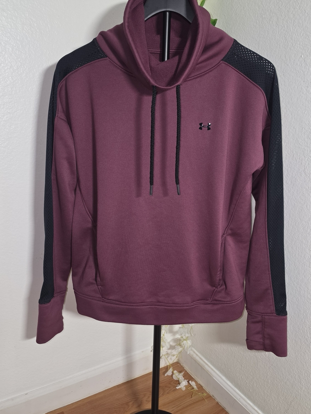 Under Armour Women's Burgundy Turtleneck Pullover with Black Accents